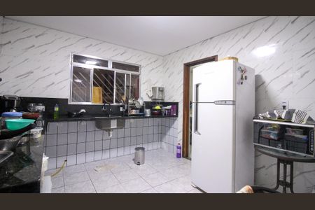 Casa à venda com 250m², 3 quartos e 3 vagas