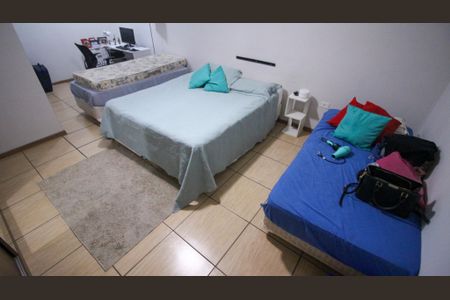 Casa à venda com 250m², 3 quartos e 3 vagas