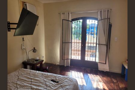 Casa de condomínio para alugar com 600m², 4 quartos e 3 vagasQuarto