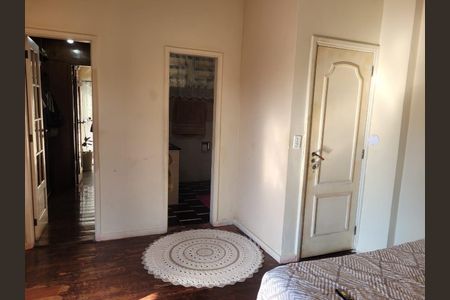 Casa de condomínio para alugar com 600m², 4 quartos e 3 vagasQuarto