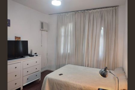 Casa de condomínio para alugar com 600m², 4 quartos e 3 vagasQuarto