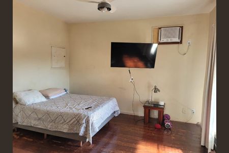Casa de condomínio para alugar com 600m², 4 quartos e 3 vagasQuarto