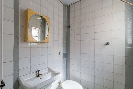 Casa para alugar com 147m², 3 quartos e 1 vagaSalão - Banheiro