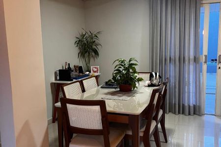 Sala de casa de condomínio à venda com 3 quartos, 110m² em Medeiros, Jundiaí