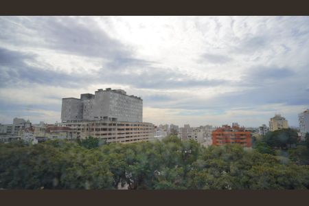 Vista da Rua de kitnet/studio à venda com 1 quarto, 20m² em Moinhos de Vento, Porto Alegre