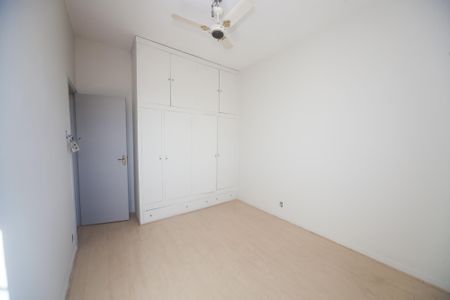 Apartamento à venda com 90m², 3 quartos e 1 vaga Apartamento à venda com 90m², 3 quartos e 1 vagaquarto 2