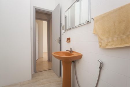 Apartamento à venda com 90m², 3 quartos e 1 vaga Apartamento à venda com 90m², 3 quartos e 1 vagaBanheiro Social