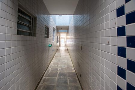 Casa à venda com 180m², 3 quartos e 2 vagas Casa à venda com 180m², 3 quartos e 2 vagasCORREDOR