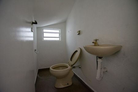 Casa à venda com 180m², 3 quartos e 2 vagas Casa à venda com 180m², 3 quartos e 2 vagasLAVABO