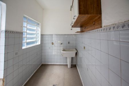 Casa à venda com 180m², 3 quartos e 2 vagas Casa à venda com 180m², 3 quartos e 2 vagasAREA DE SERVIÇO