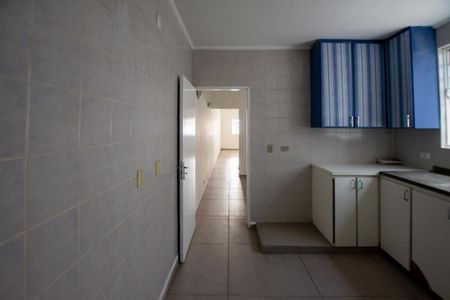 Casa à venda com 180m², 3 quartos e 2 vagas Casa à venda com 180m², 3 quartos e 2 vagasCOZINHA