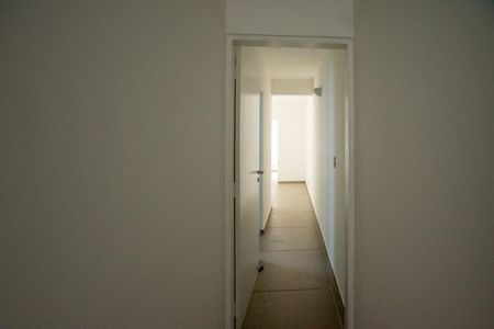 Casa à venda com 180m², 3 quartos e 2 vagas Casa à venda com 180m², 3 quartos e 2 vagasCORREDOR