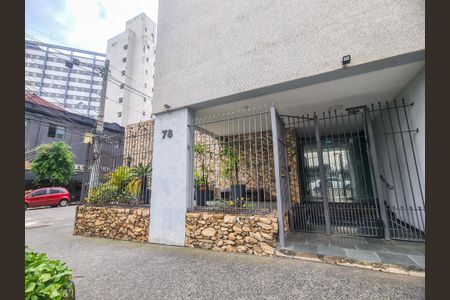 Apartamento para alugar com 107m², 3 quartos e 1 vaga Apartamento para alugar com 107m², 3 quartos e 1 vagaFachada