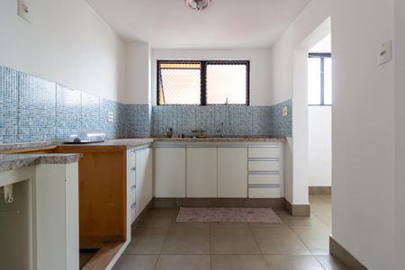 Apartamento para alugar com 107m², 3 quartos e 1 vaga Apartamento para alugar com 107m², 3 quartos e 1 vagaCozinha