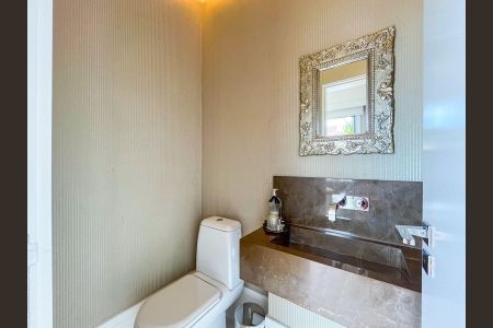Apartamento à venda com 330m², 4 quartos e 4 vagas Apartamento à venda com 330m², 4 quartos e 4 vagasBanheiro