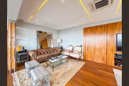 Apartamento à venda com 330m², 4 quartos e 4 vagas Apartamento à venda com 330m², 4 quartos e 4 vagasSala