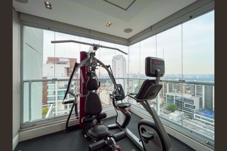 Apartamento à venda com 330m², 4 quartos e 4 vagas Apartamento à venda com 330m², 4 quartos e 4 vagasVista