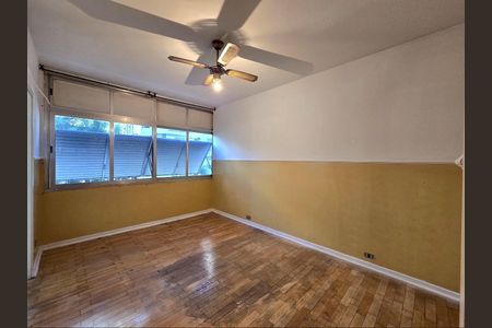 Apartamento para alugar com 132m², 3 quartos e 1 vagaQuarto