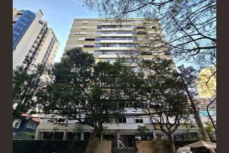 Apartamento para alugar com 132m², 3 quartos e 1 vagaFachada