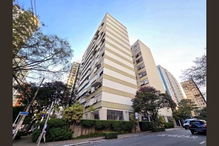 Apartamento para alugar com 132m², 3 quartos e 1 vagaFachada