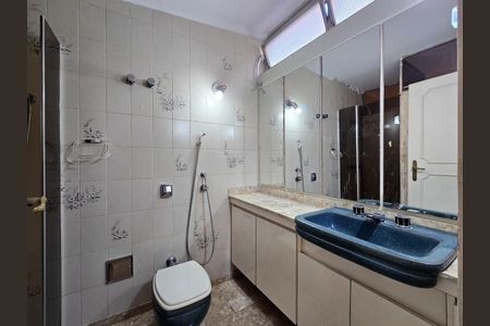 Apartamento para alugar com 132m², 3 quartos e 1 vagaBanheiro 