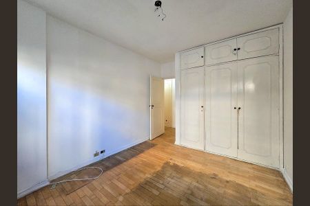 Apartamento para alugar com 132m², 3 quartos e 1 vagaQuarto