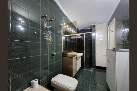 Apartamento para alugar com 132m², 3 quartos e 1 vagaBanheiro 