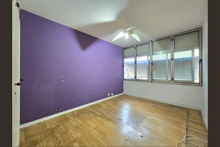 Apartamento para alugar com 132m², 3 quartos e 1 vagaQuarto