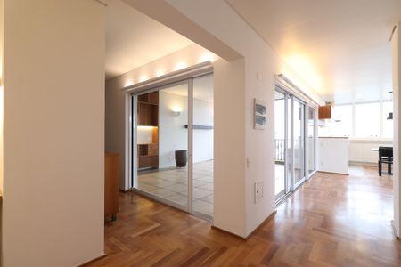 Apartamento para alugar com 130m², 2 quartos e 2 vagasDetalhe