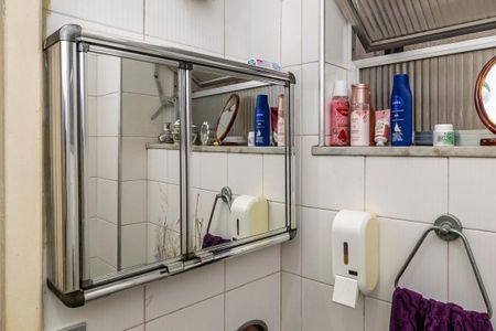 Apartamento à venda com 55m², 2 quartos e sem vagaBanheiro