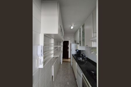 Apartamento à venda com 74m², 3 quartos e 2 vagasCozinha - Armários