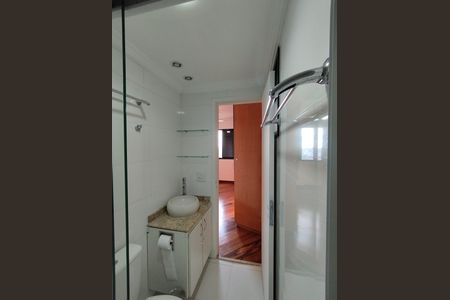 Apartamento à venda com 74m², 3 quartos e 2 vagasBanheiro social