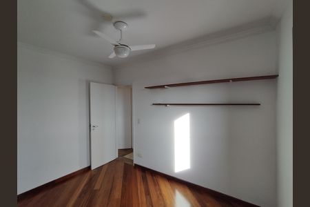 Apartamento à venda com 74m², 3 quartos e 2 vagasQuarto 