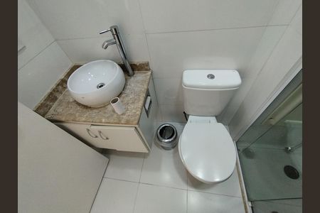Apartamento à venda com 74m², 3 quartos e 2 vagasBanheiro da suíte