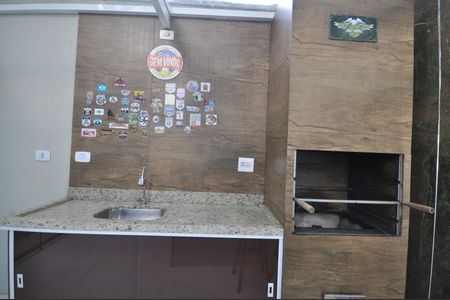 Casa à venda com 120m², 3 quartos e 2 vagasChurrasqueira