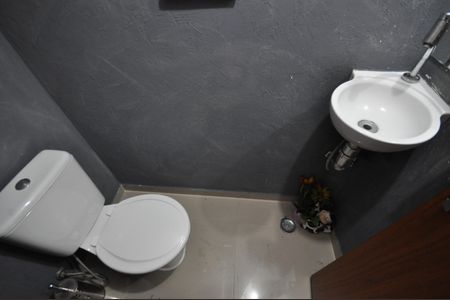 Casa à venda com 120m², 3 quartos e 2 vagasLavabo