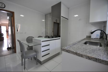 Casa à venda com 120m², 3 quartos e 2 vagasCozinha