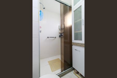 Apartamento à venda com 144m², 3 quartos e 3 vagasSuíte 1 - Banheiro