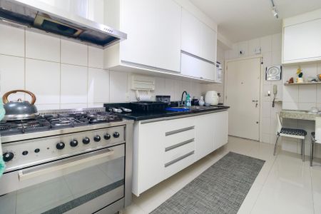 Apartamento à venda com 144m², 3 quartos e 3 vagasCozinha