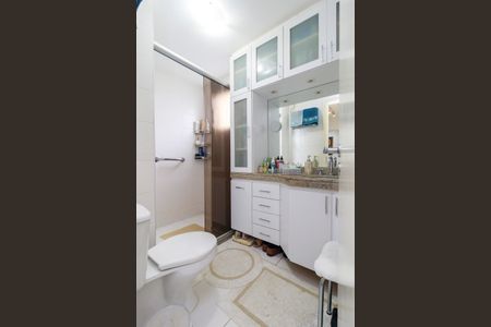 Apartamento à venda com 144m², 3 quartos e 3 vagasSuíte 1 - Banheiro