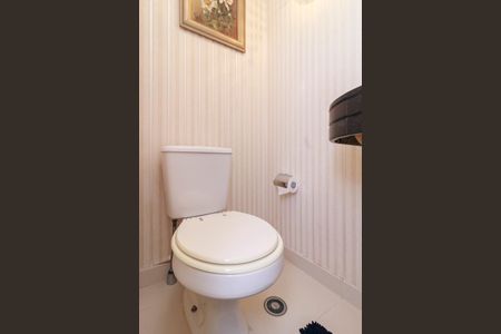 Apartamento à venda com 144m², 3 quartos e 3 vagasLavabo