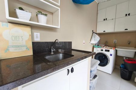 Apartamento à venda com 106m², 3 quartos e 2 vagas Apartamento à venda com 106m², 3 quartos e 2 vagasÁrea de Serviço