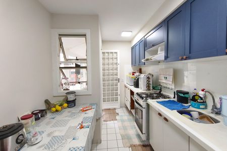 Apartamento à venda com 106m², 3 quartos e 2 vagas Apartamento à venda com 106m², 3 quartos e 2 vagasCozinha