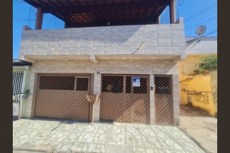 Casa para alugar com 90m², 3 quartos e sem vagaFachada do imóvel com placa QuintoAndar