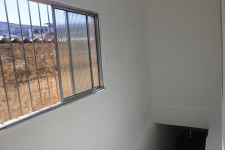 Casa para alugar com 90m², 3 quartos e sem vagaCorredor e escadas