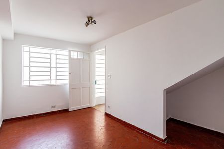 Casa para alugar com 147m², 2 quartos e 1 vagaApartamento terreo - Comodo 01
