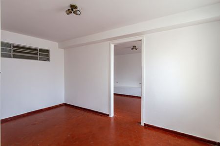Casa para alugar com 147m², 2 quartos e 1 vagaApartamento terreo - Comodo 01