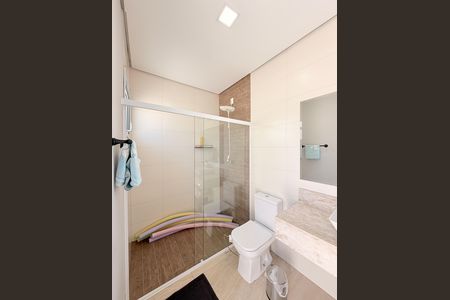 Casa de condomínio à venda com 340m², 3 quartos e 4 vagasBanheiro Externo
