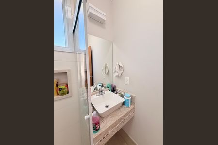 Casa de condomínio à venda com 340m², 3 quartos e 4 vagasBanheiro da Suíte 3