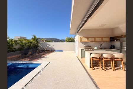 Casa de condomínio à venda com 340m², 3 quartos e 4 vagasQuintal com Churrasqueira e Piscina